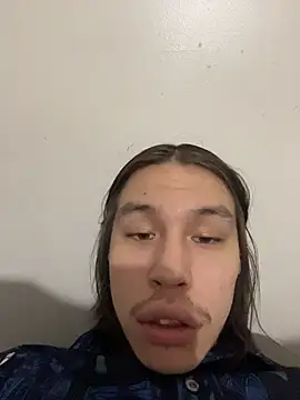 heytherepeoples717 online show from December 3, 2025, 9:31 am