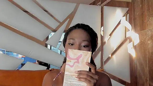 AbbieCyruz online show from November 11, 2025, 12:11 pm