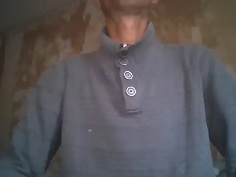 Snapshot of maxpowers84 chatting on April 20, 2026, 3:57 pm maxpowers84 online show from April 20, 2026, 3:57 pm