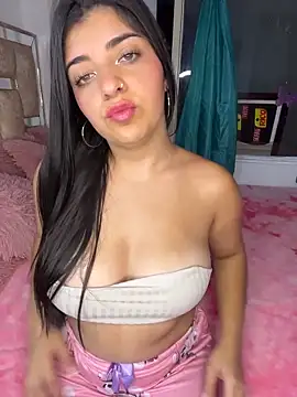 Snapshot of Isaa-Sweet chatting on November 19, 2025, 9:31 am Isaa-Sweet online show from November 19, 2025, 9:31 am