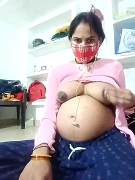 Snapshot of CUTE-786 chatting on December 21, 2025, 9:00 am CUTE-786 online show from December 21, 2025, 9:00 am