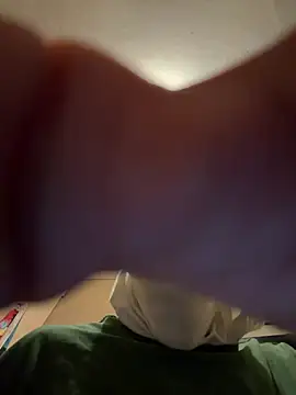 zzlamenos online show from April 18, 2026, 3:53 am