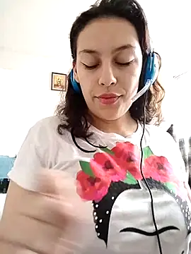 AlanaDesire online show from September 14, 2025, 6:30 pm