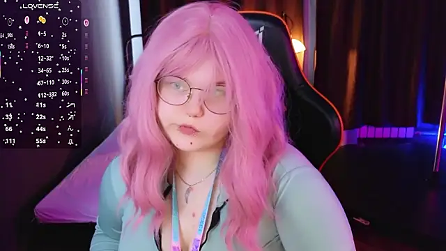 fillisfox  online show from February 10, 2026, 11:09 am