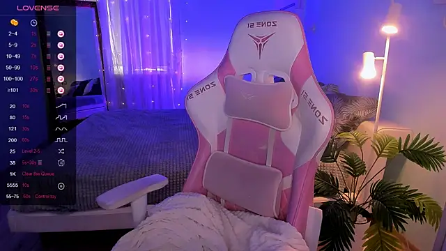 AnyaTaylor  online show from April 11, 2026, 2:30 am