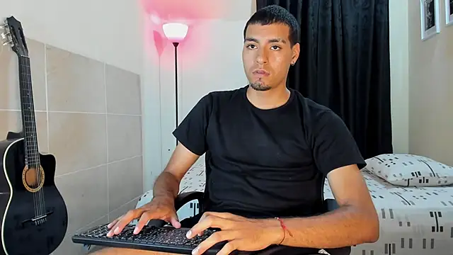 TeamPorn 19 online show from October 23, 2025, 5:39 am