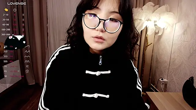 Snapshot of Erikawai chatting on October 1, 2025, 2:06 am Erikawai online show from October 1, 2025, 2:06 am