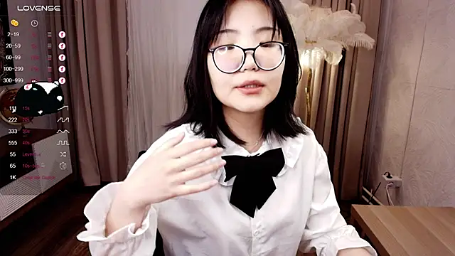 Snapshot of Erikawai chatting on September 27, 2025, 3:56 am Erikawai online show from September 27, 2025, 3:56 am