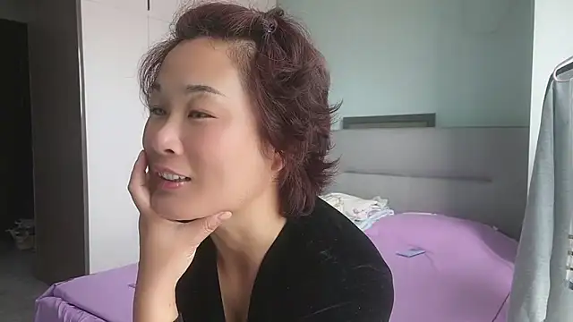 Eve-o online show from September 22, 2025, 1:33 am