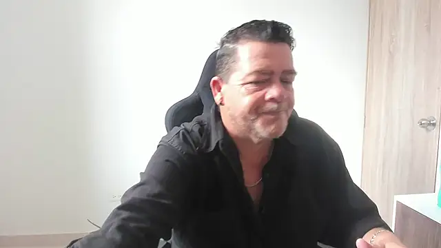 massimo dannger online show from October 21, 2025, 7:35 pm