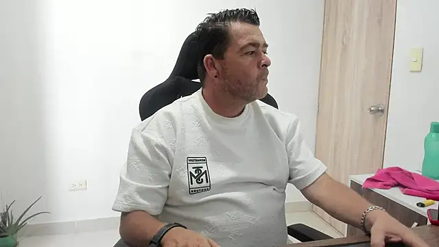 massimo dannger online show from October 29, 2025, 8:19 pm