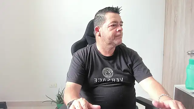 massimo dannger online show from October 7, 2025, 8:21 pm