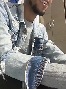 Snapshot of leinad_or97 chatting on February 7, 2026, 3:25 am leinad or97 online show from February 7, 2026, 3:25 am