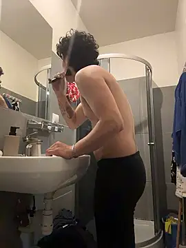 col0mbianit0 11 online show from January 17, 2026, 3:59 pm