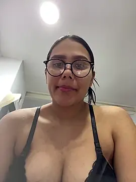 burbuja02 online show from March 7, 2026, 8:58 pm