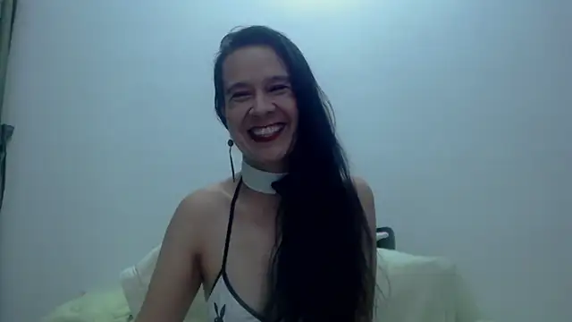 Aileendarkhot online show from October 18, 2025, 4:14 am