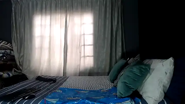 SEXYHUGEASS21 online show from September 10, 2025, 6:34 am