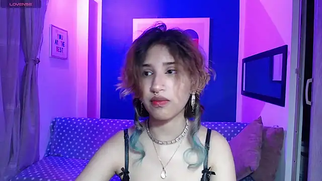 VenusMist online show from October 6, 2025, 7:58 pm