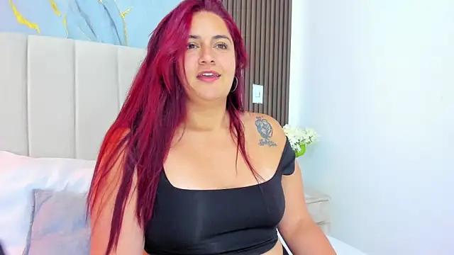 Snapshot of Victoria_Guzman chatting on April 22, 2026, 6:04 pm Victoria Guzman online show from April 22, 2026, 6:04 pm
