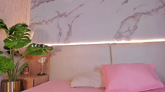 Snapshot of Celeste-Evanns chatting on February 24, 2026, 7:48 pm Celeste-Evanns online show from February 24, 2026, 7:48 pm