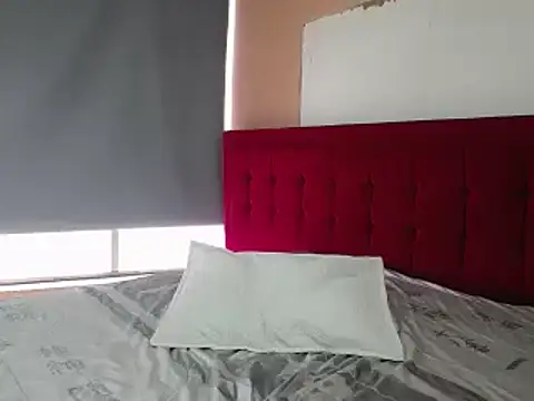 Snapshot of tiiny_emilly chatting on February 24, 2026, 3:57 pm tiiny emilly online show from February 24, 2026, 3:57 pm