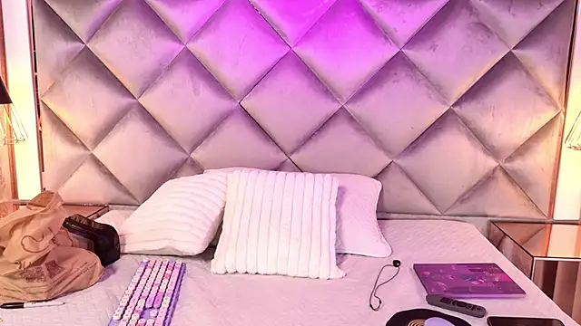 gemma sm online show from October 29, 2025, 3:16 am