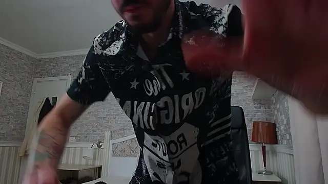 JonahShaw online show from October 16, 2025, 4:10 am