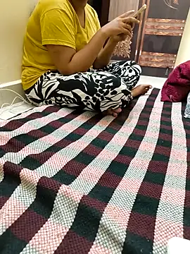 Snapshot of desisanaye_69 chatting on October 15, 2025, 11:24 pm desisanaye 69 online show from October 15, 2025, 11:24 pm