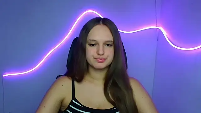 Aurora White online show from September 24, 2025, 11:17 am