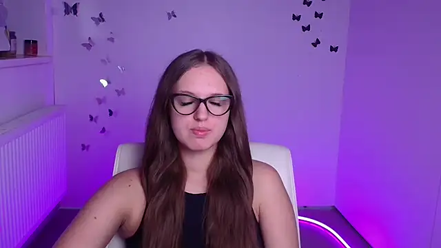 Aurora White online show from September 10, 2025, 11:09 am