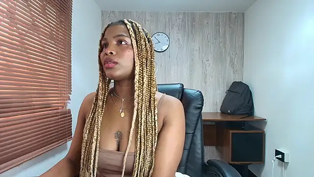 Snapshot of ArianaBeake chatting on October 29, 2025, 1:54 pm ArianaBeake online show from October 29, 2025, 1:54 pm