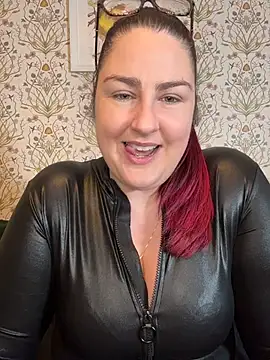 Snapshot of Lacey-BBW chatting on November 28, 2025, 10:54 pm Lacey-BBW online show from November 28, 2025, 10:54 pm