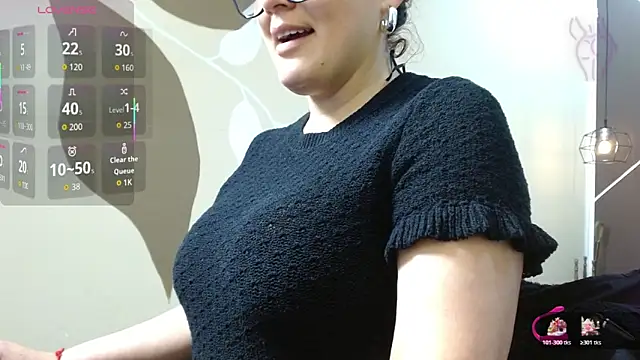 Snapshot of ScarletHott_ chatting on November 28, 2025, 11:54 am ScarletHott online show from November 28, 2025, 11:54 am