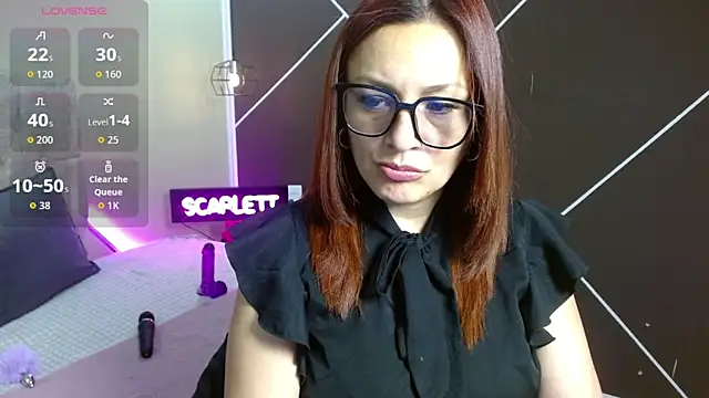 Snapshot of ScarletHott_ chatting on November 4, 2025, 11:58 am ScarletHott online show from November 4, 2025, 11:58 am