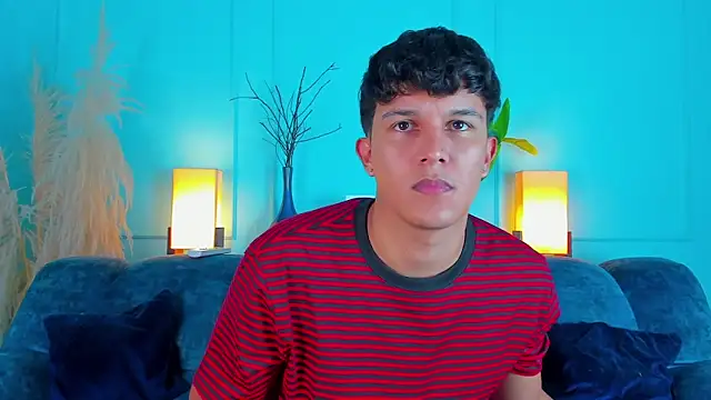 Leo Savage  online show from March 4, 2026, 3:25 am