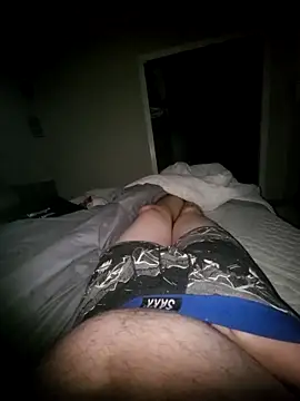 Mr1bucket online show from December 17, 2025, 5:01 am