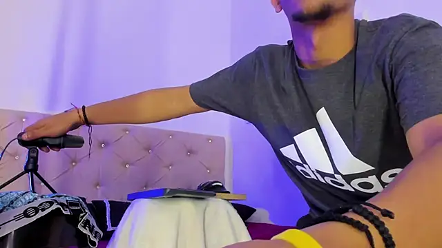  Tarekk  online show from September 25, 2025, 8:26 pm