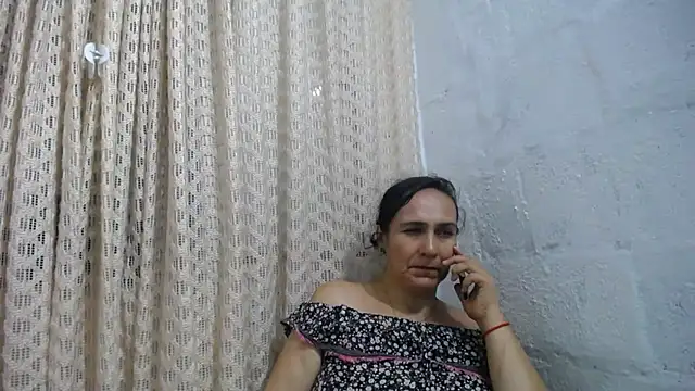 gabbyparker  online show from February 12, 2026, 12:54 am