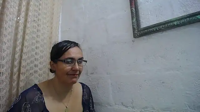 Snapshot of gabbyparker_ chatting on June 10, 2026, 7:09 am gabbyparker online show from June 10, 2026, 7:09 am