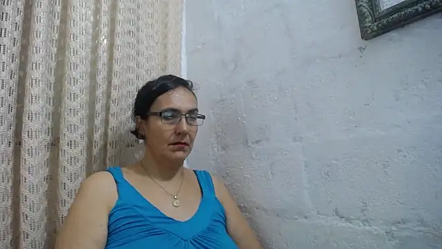 Snapshot of gabbyparker_ chatting on June 6, 2026, 7:46 am gabbyparker online show from June 6, 2026, 7:46 am