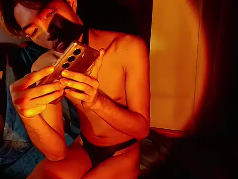 addicted to alex online show from November 29, 2025, 10:26 am