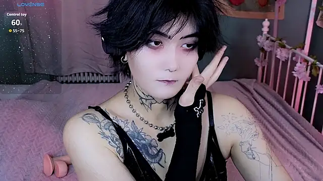 Snapshot of GothXRaven chatting on November 9, 2025, 12:20 pm GothXRaven online show from November 9, 2025, 12:20 pm