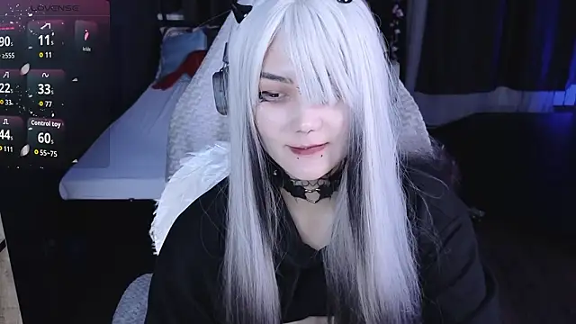 Snapshot of GothXRaven chatting on February 18, 2026, 3:52 pm GothXRaven online show from February 18, 2026, 3:52 pm