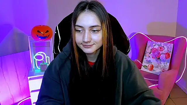 Snapshot of olivianorton chatting on October 24, 2025, 1:21 pm olivianorton online show from October 24, 2025, 1:21 pm