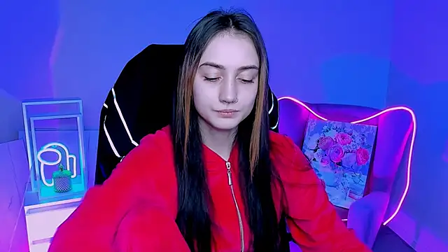 Snapshot of olivianorton chatting on October 15, 2025, 2:36 pm olivianorton online show from October 15, 2025, 2:36 pm