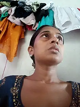 Snapshot of hotshreya69 chatting on October 13, 2025, 8:27 am hotshreya69 online show from October 13, 2025, 8:27 am