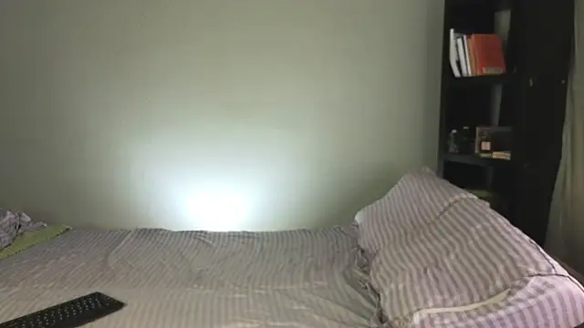 saintlauren1 online show from November 5, 2025, 5:32 am