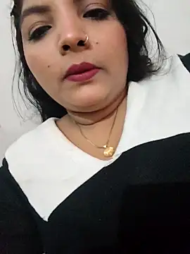 Komal-stream online show from September 18, 2025, 4:10 pm