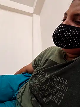 Komal-stream online show from September 22, 2025, 8:37 pm