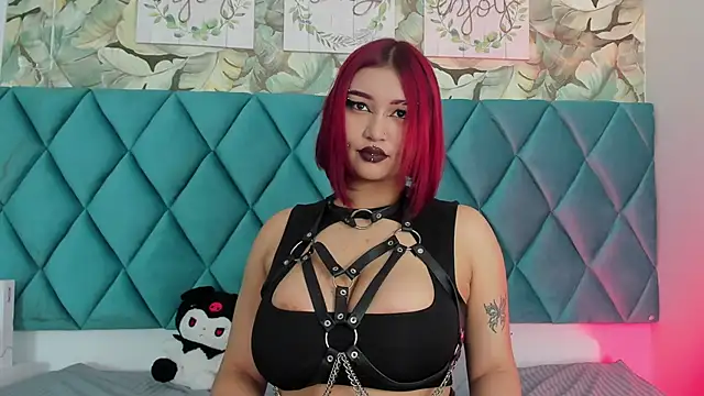 VenussDark online show from December 16, 2025, 2:43 pm